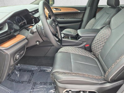 2026 Jeep Grand Cherokee L Summit 4x4