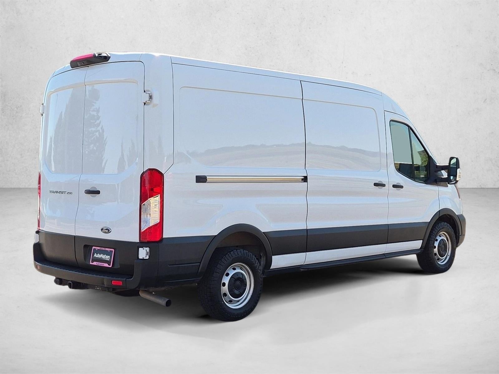2022 Ford Transit Cargo Van T-250