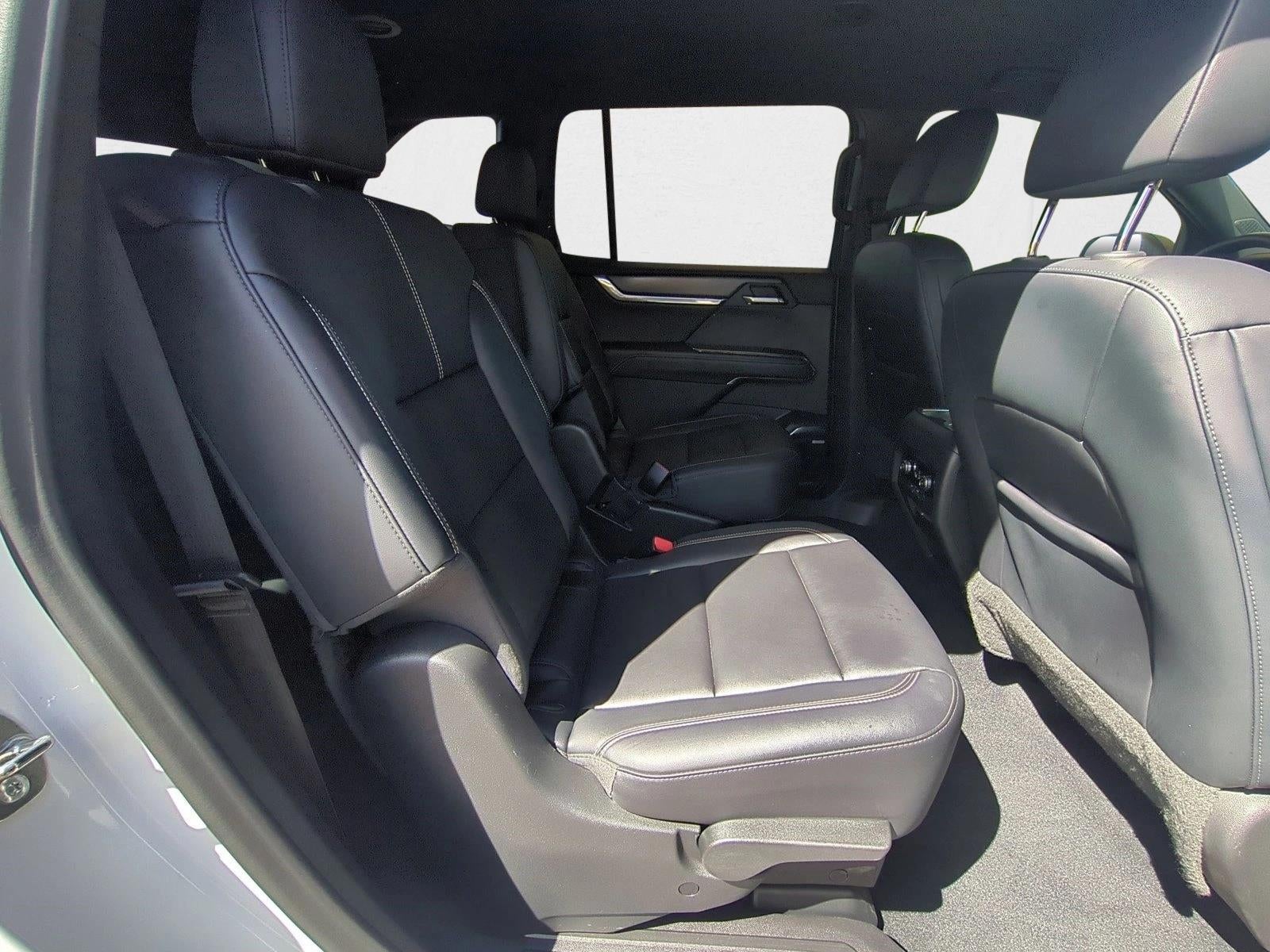 2024 GMC Acadia Elevation