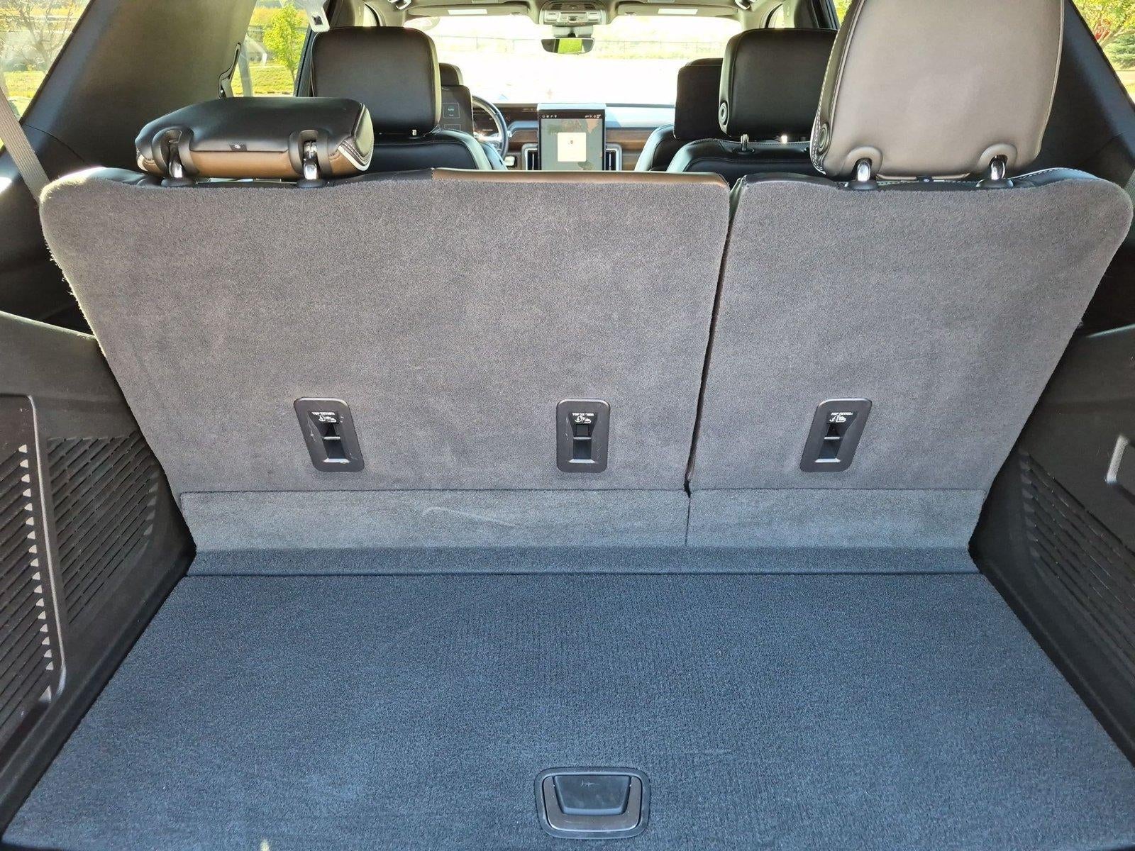 2025 GMC Yukon Denali Ultimate
