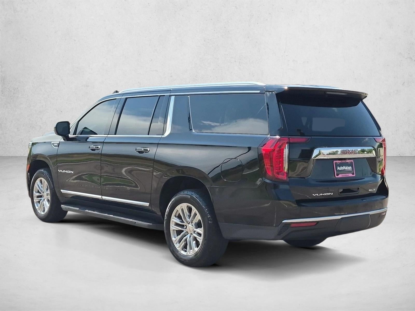 2023 GMC Yukon XL SLT