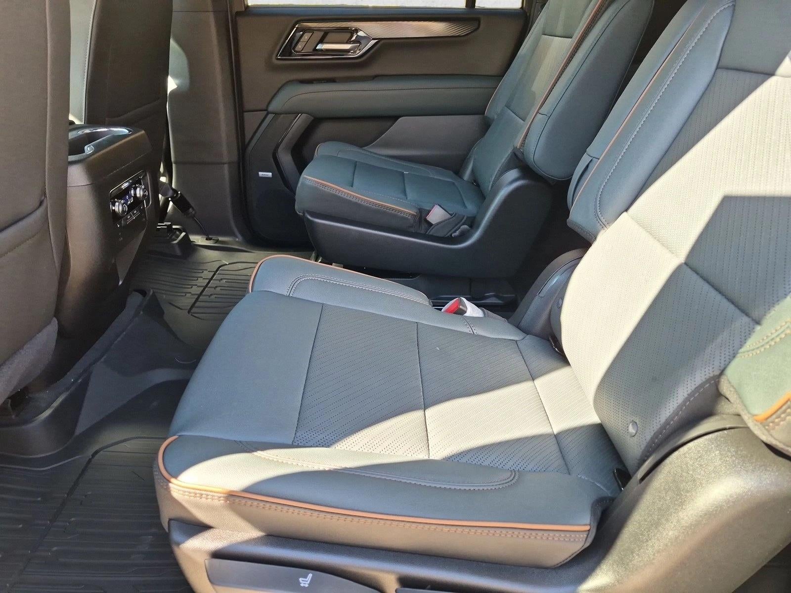2027 GMC Yukon XL AT4 - Photo 14