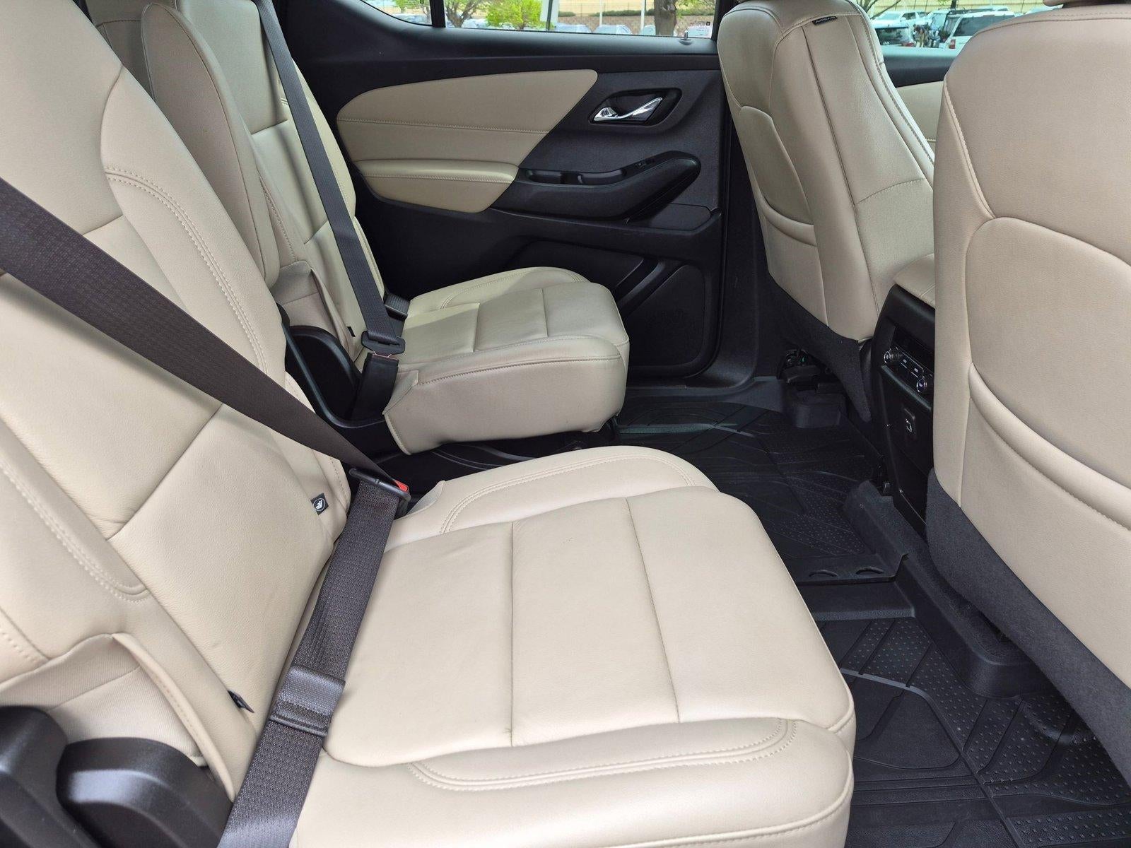 2022 Chevrolet Traverse LT Leather