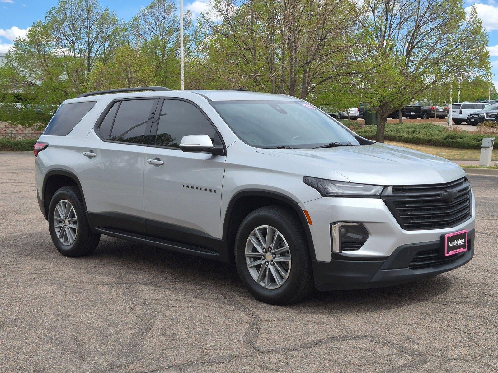 2022 Chevrolet Traverse LT Leather