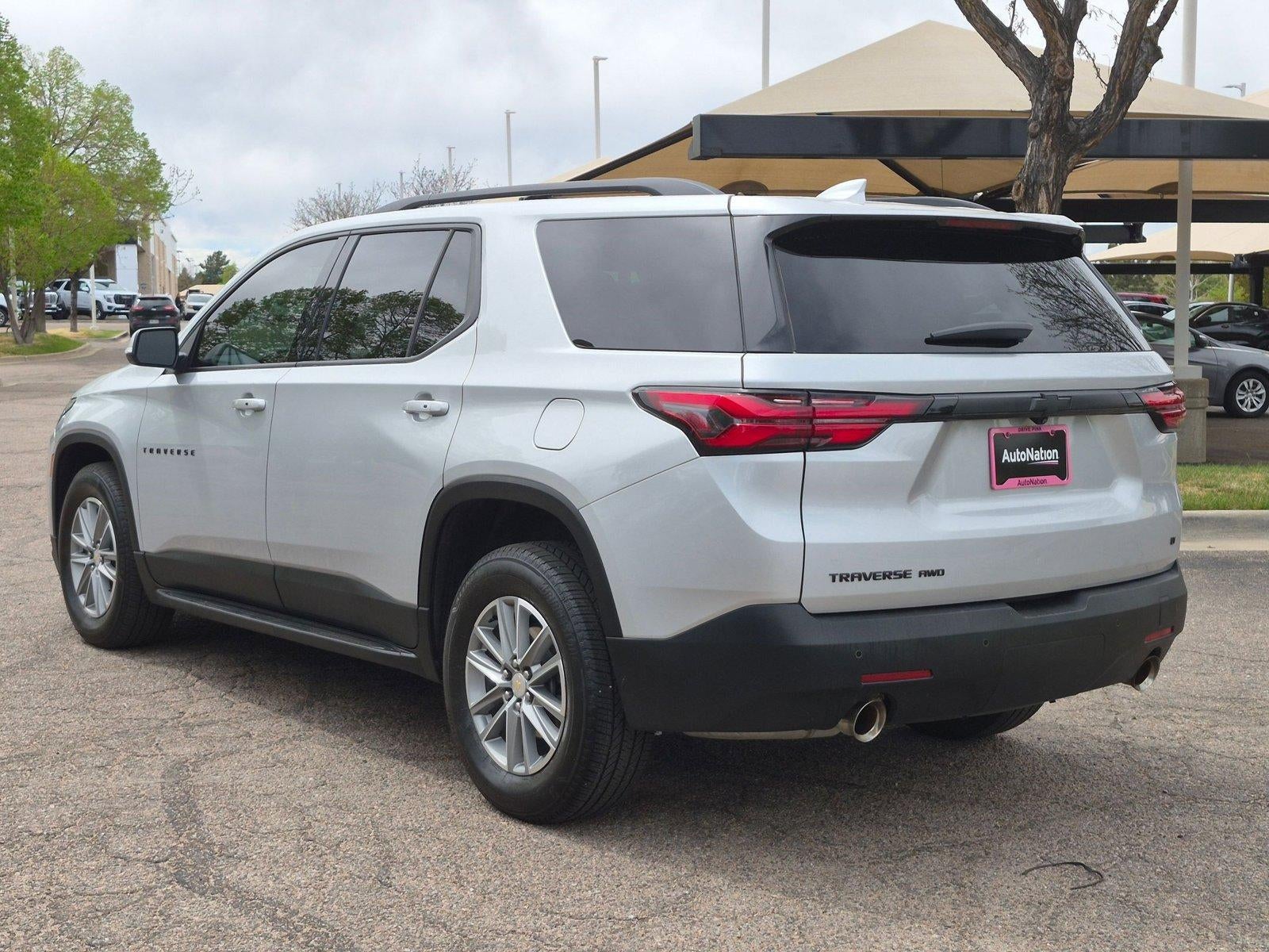 2022 Chevrolet Traverse LT Leather