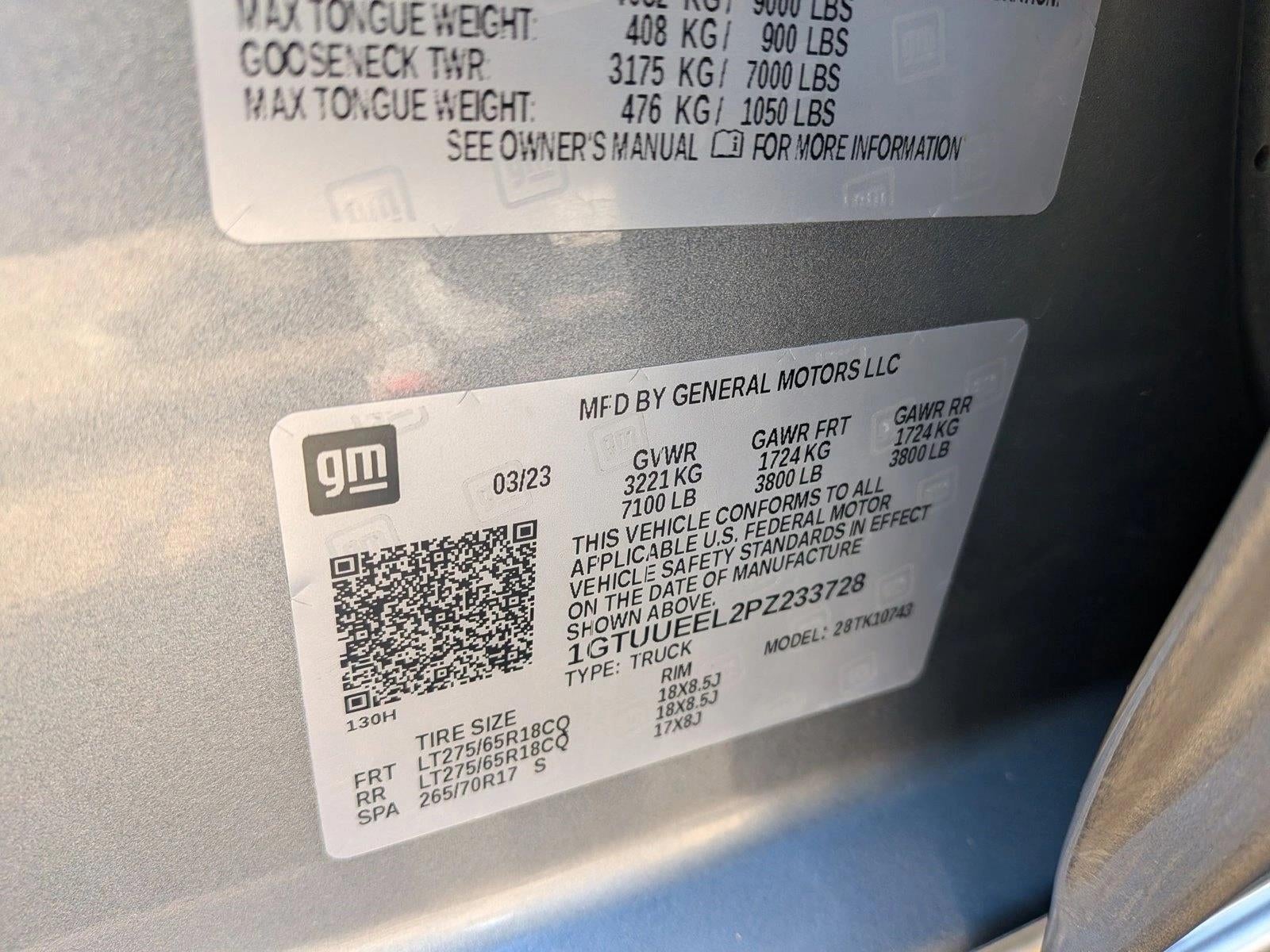 2023 GMC Sierra 1500 AT4