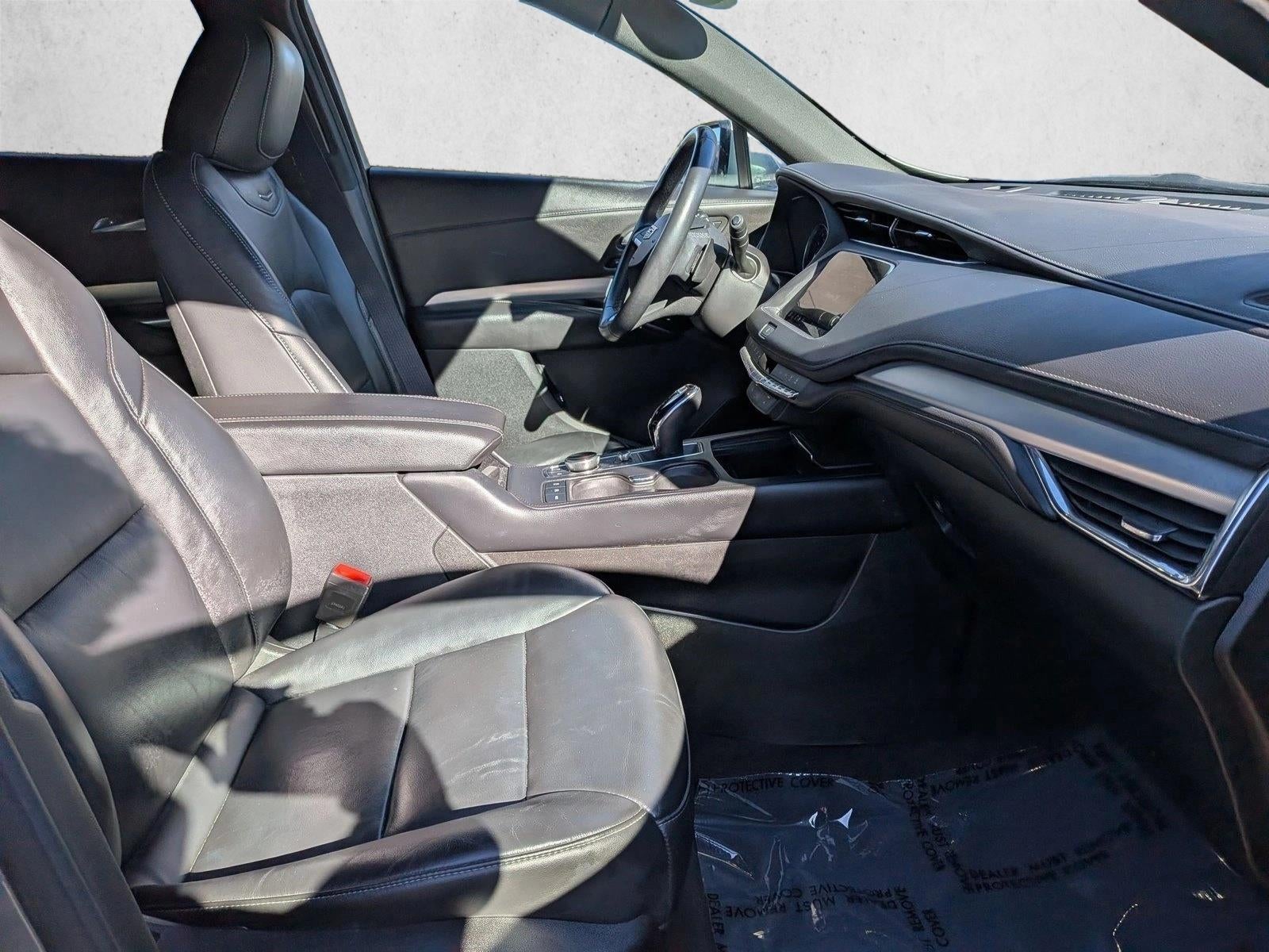 2023 Cadillac XT4 Premium Luxury