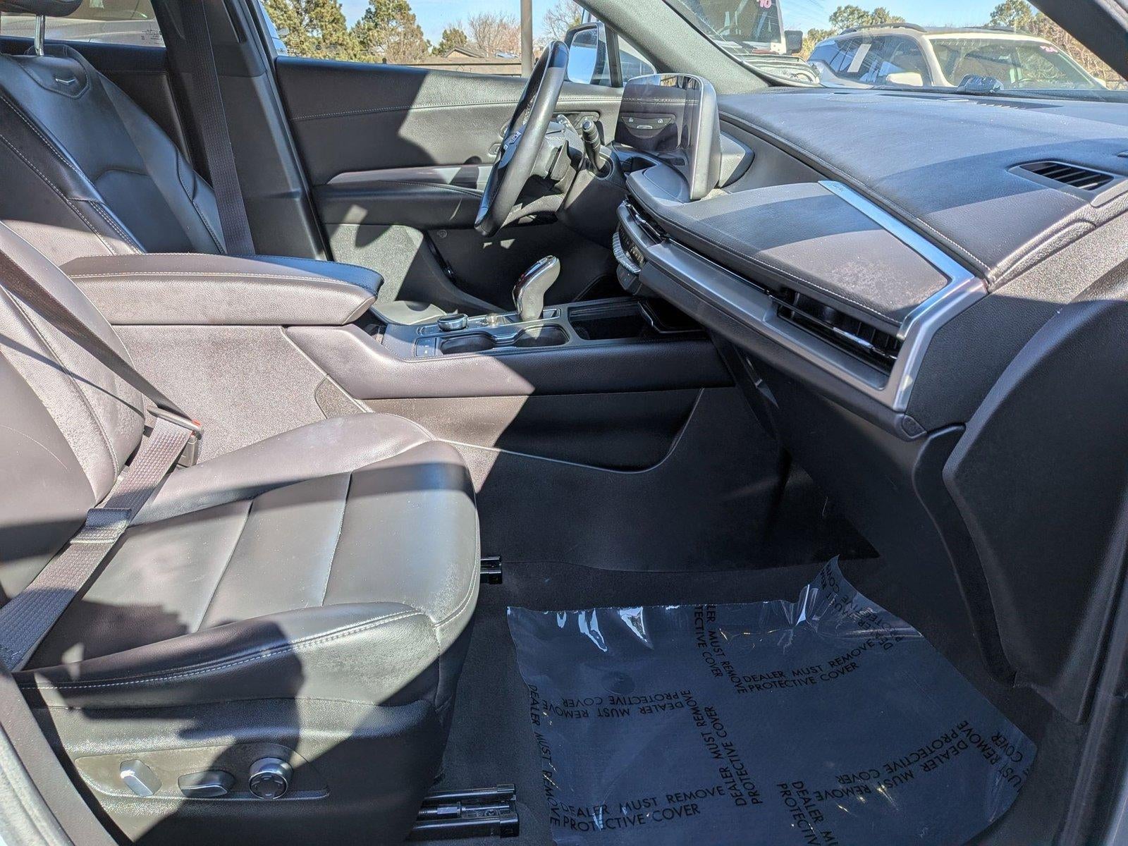 2024 Cadillac XT4 Premium Luxury