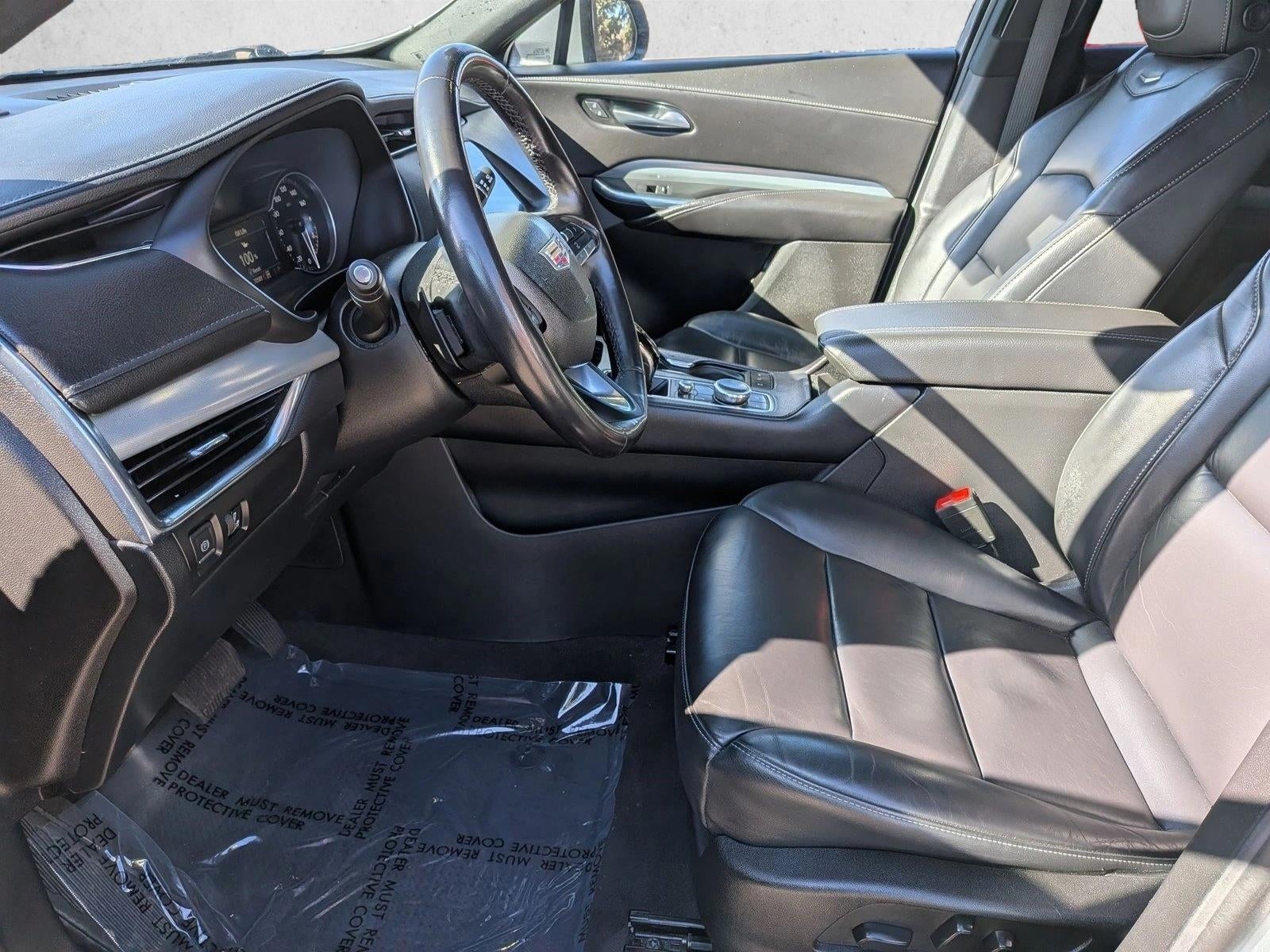 2023 Cadillac XT4 Premium Luxury