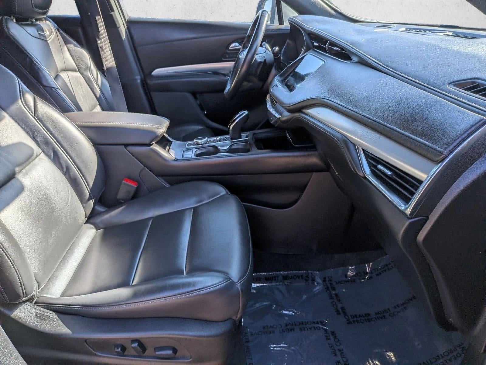 2023 Cadillac XT4 Premium Luxury