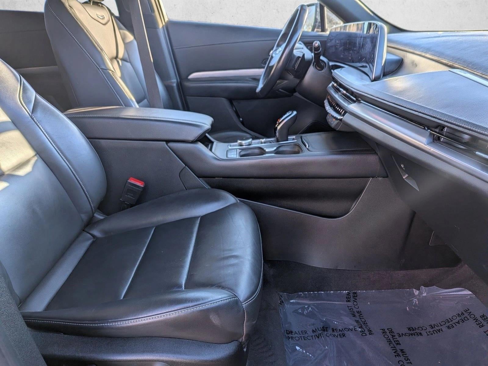 2024 Cadillac XT4 Premium Luxury