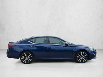 2021 Nissan Altima SR FWD