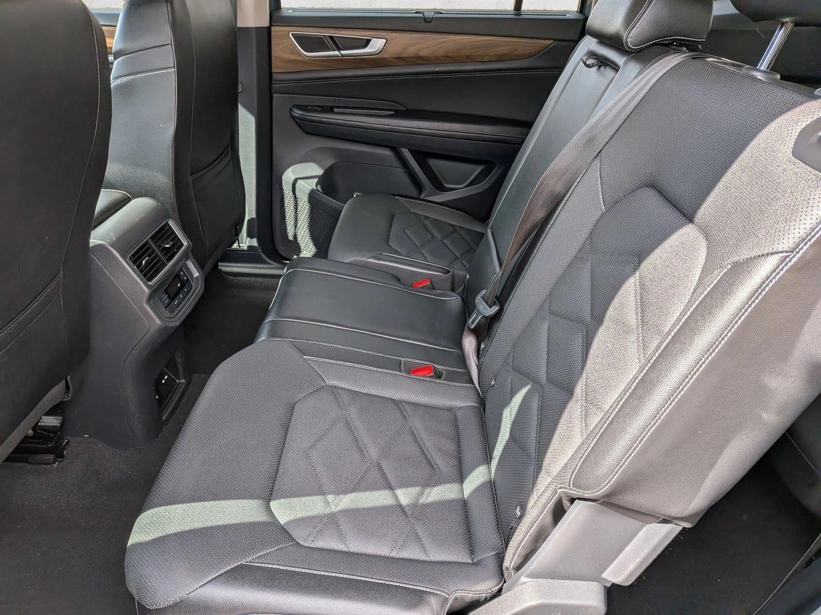 2024 Volkswagen Atlas 2.0T SE w/Technology