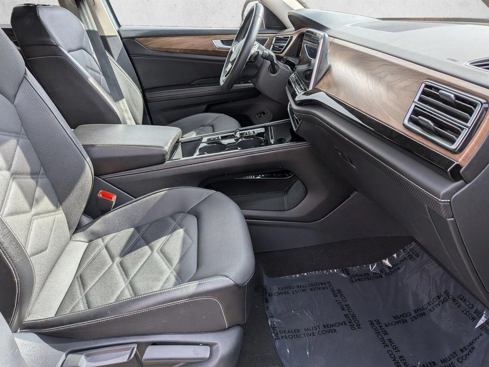 2024 Volkswagen Atlas 2.0T SE w/Technology