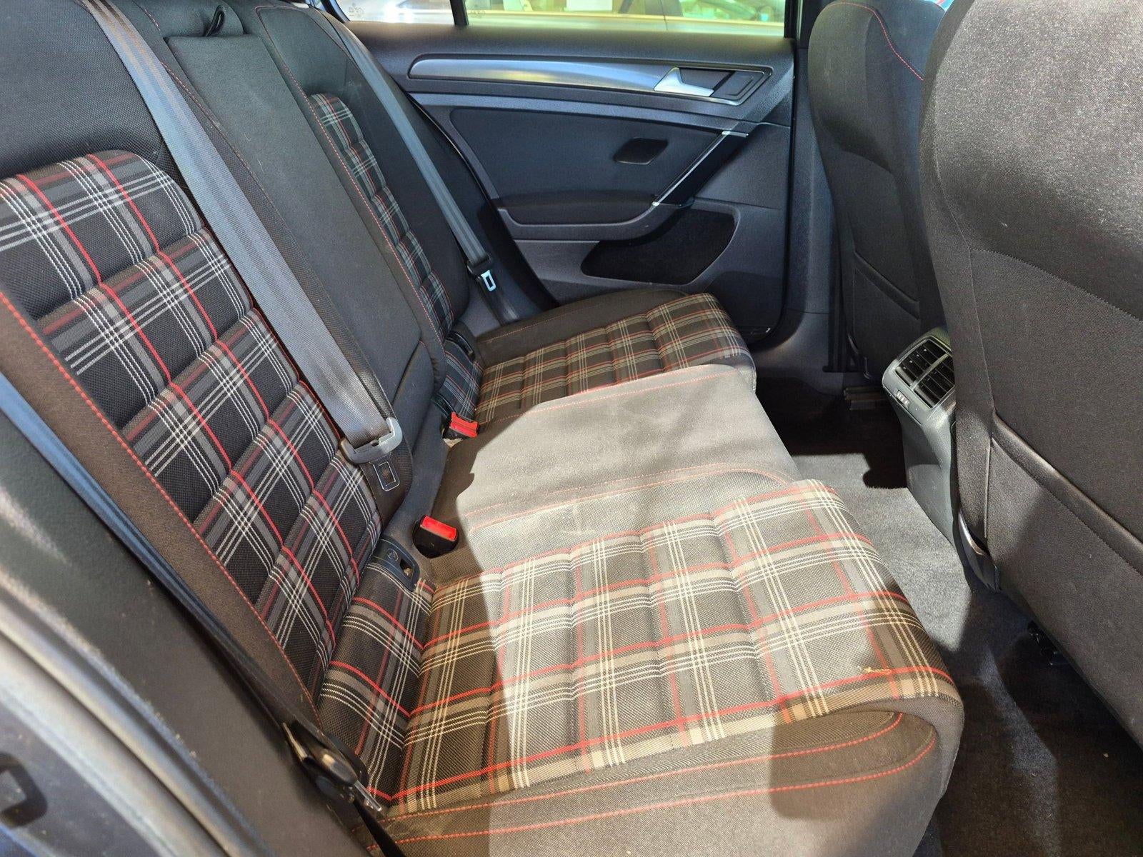 2018 Volkswagen Golf GTI S