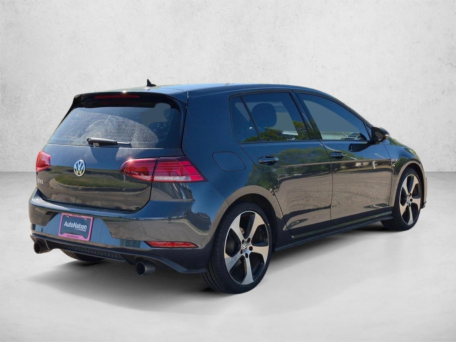 2018 Volkswagen Golf GTI S