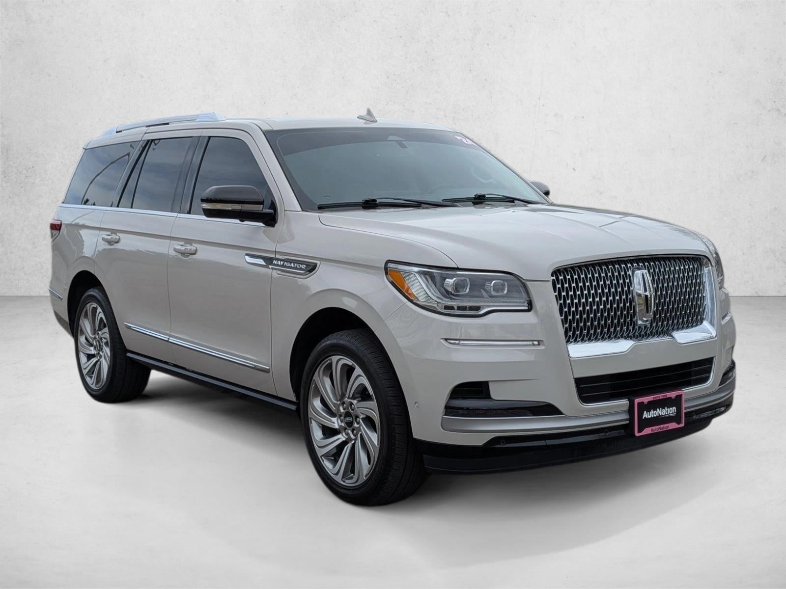 2024 Lincoln Navigator Premiere