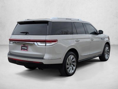 2024 Lincoln Navigator Premiere