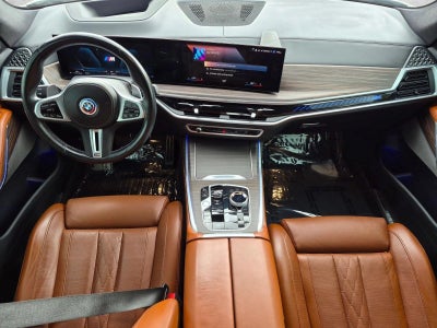 2023 BMW X7 M60i