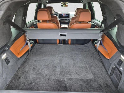 2023 BMW X7 M60i