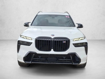 2023 BMW X7 M60i