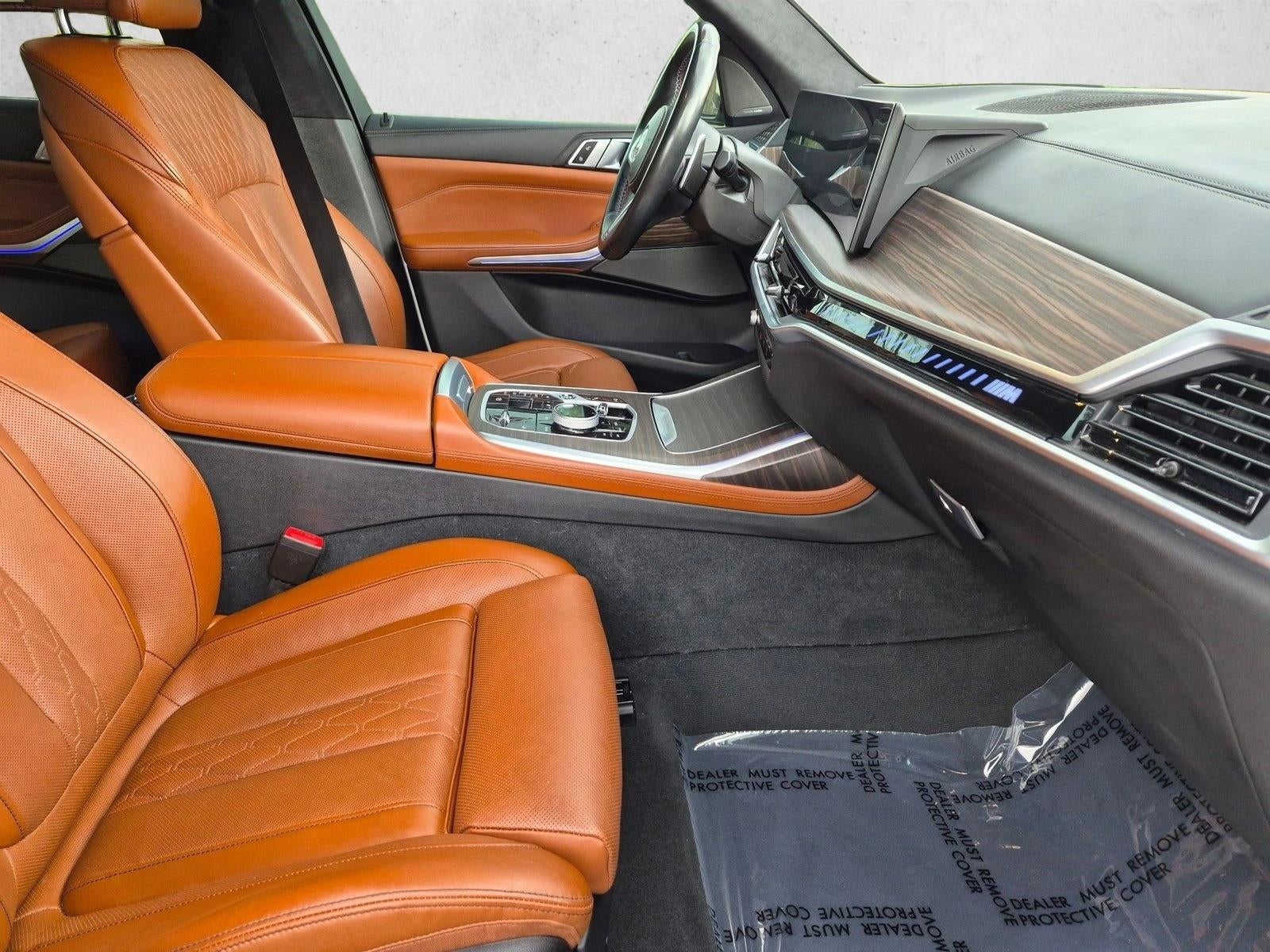 2023 BMW X7 M60i