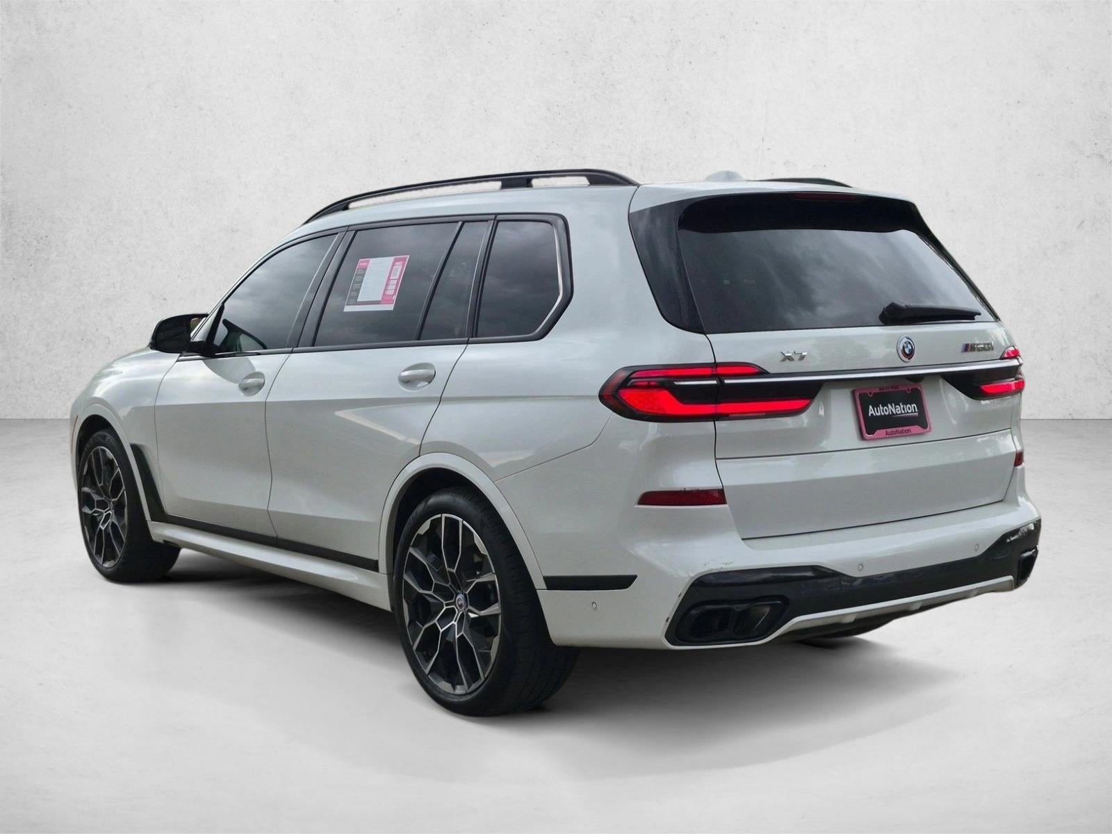 2023 BMW X7 M60i