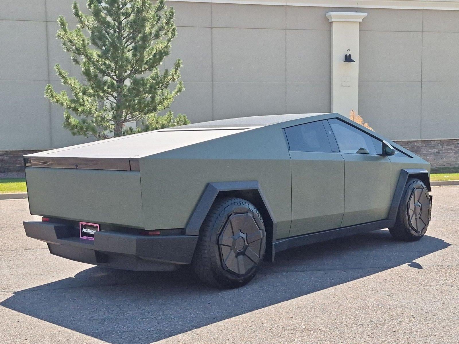 2024 Tesla Cybertruck Cyberbeast