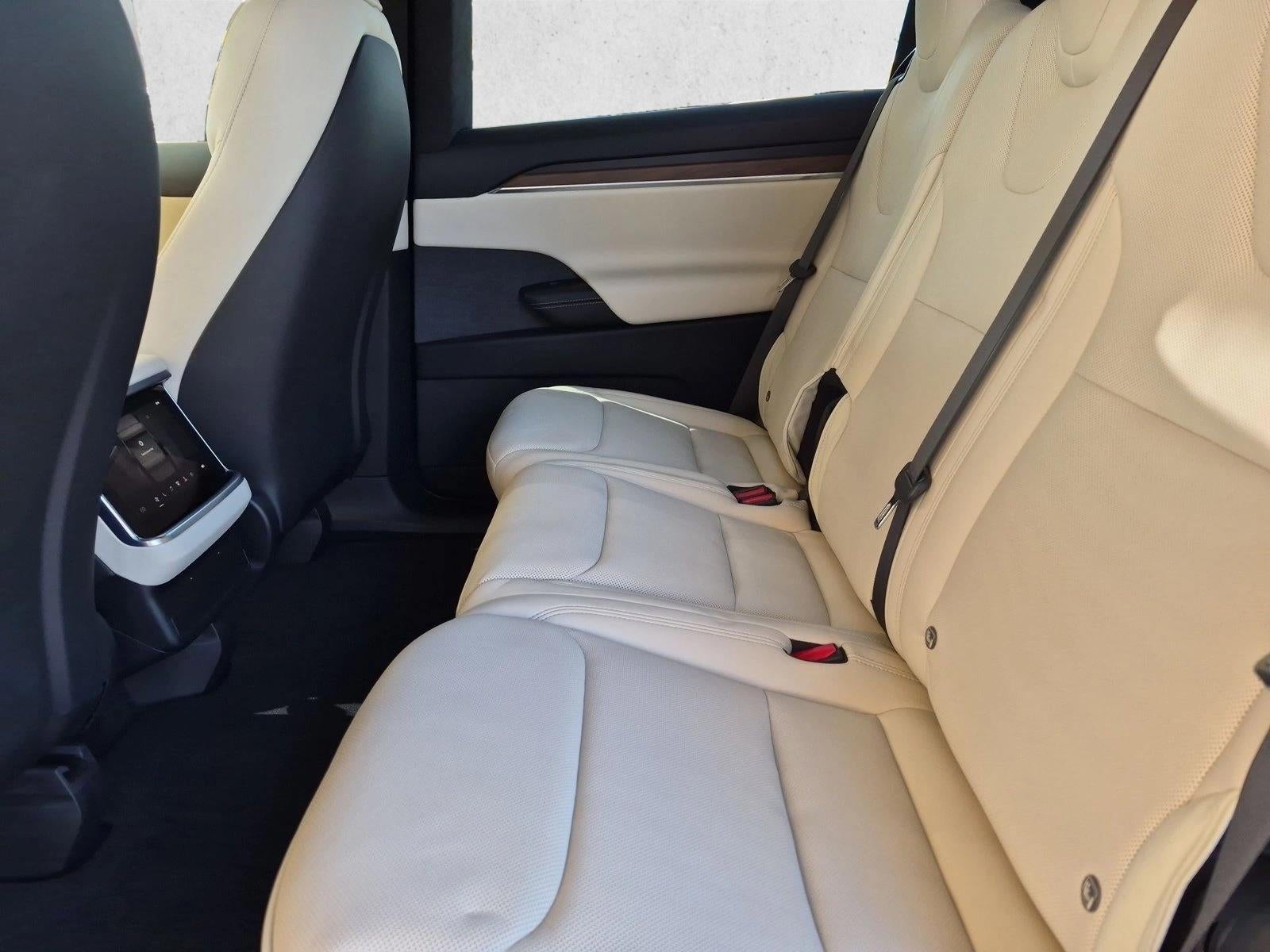 2022 Tesla Model X Base