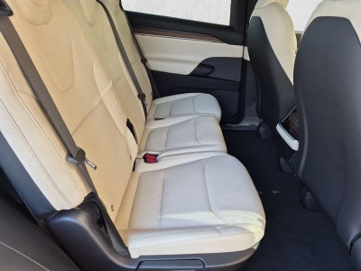 2022 Tesla Model X Base