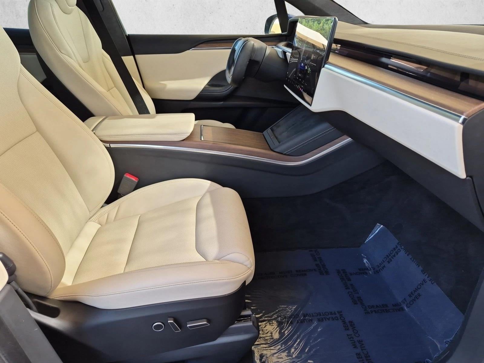 2022 Tesla Model X Base