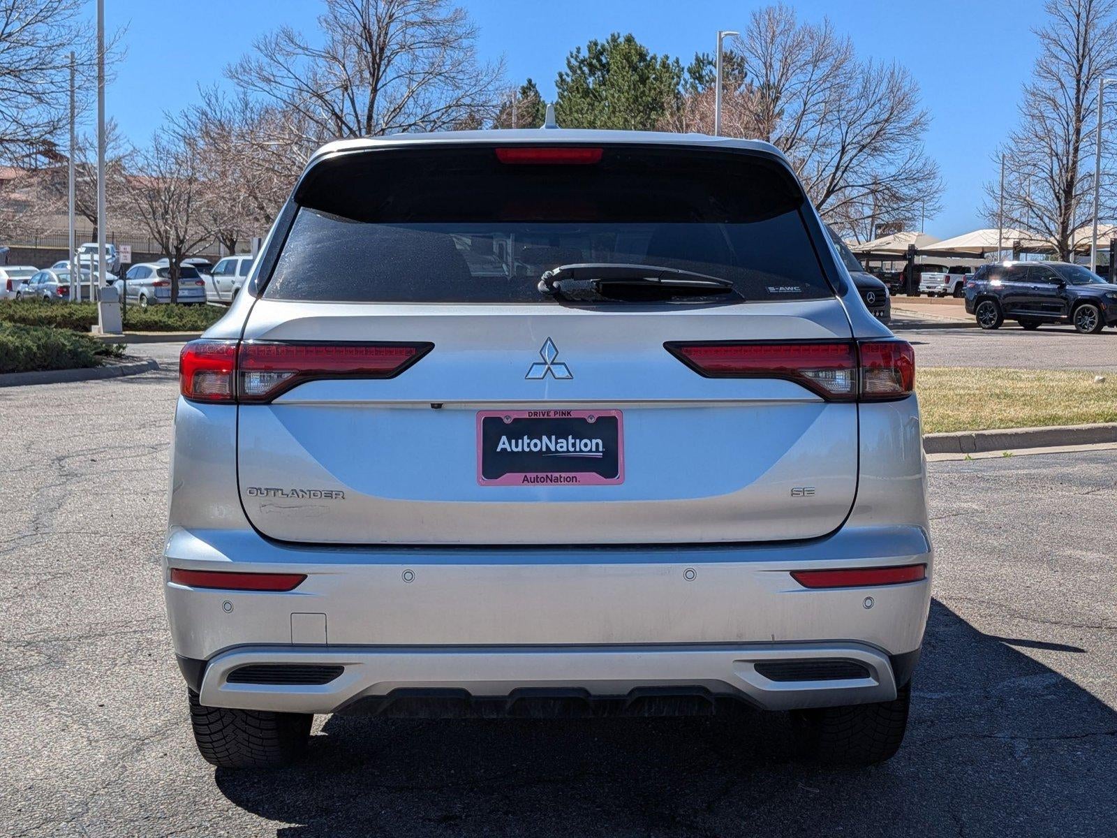 2022 Mitsubishi Outlander SE