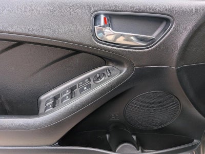 2016 Kia Forte 5-Door EX