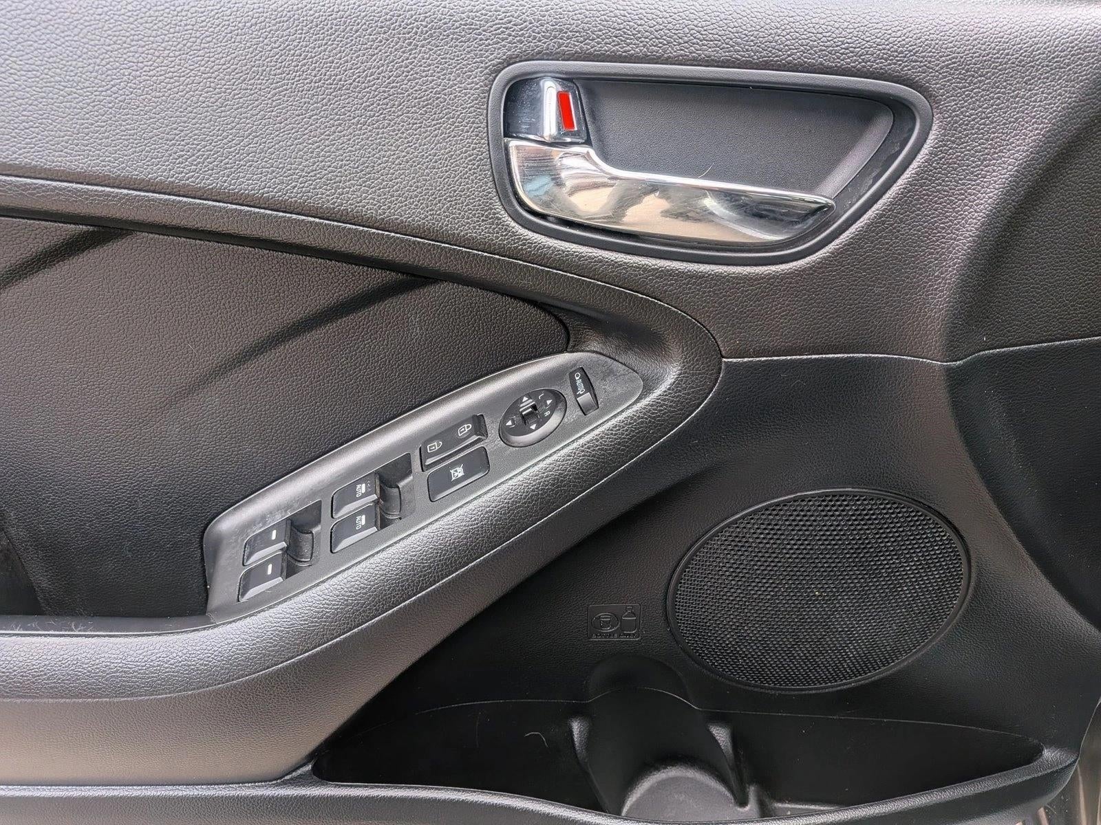 2016 Kia Forte 5-Door EX