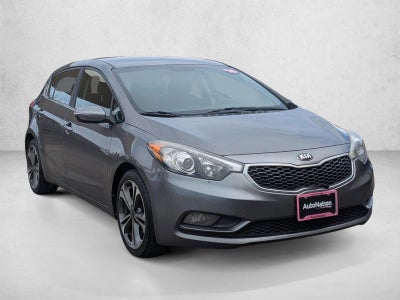 2016 Kia Forte 5-Door EX