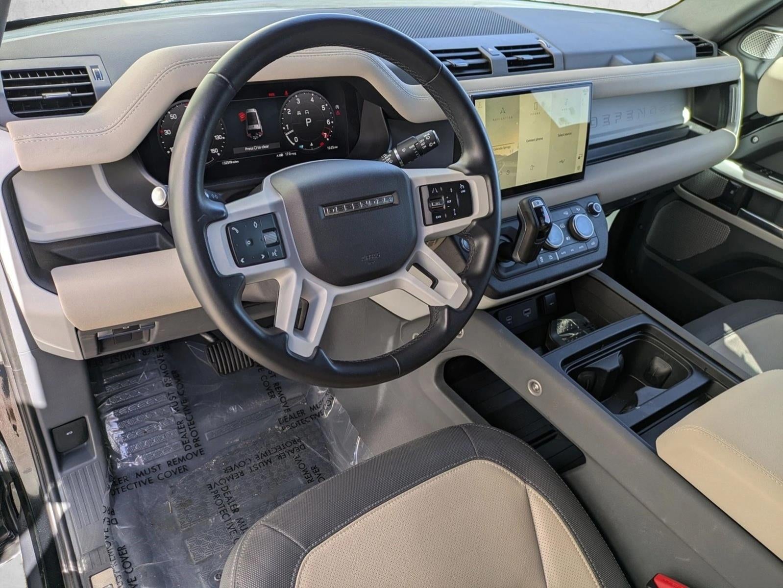2023 Land Rover Defender 130 X-Dynamic SE