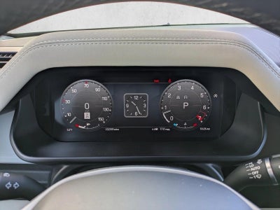 2023 Land Rover Defender 130 X-Dynamic SE