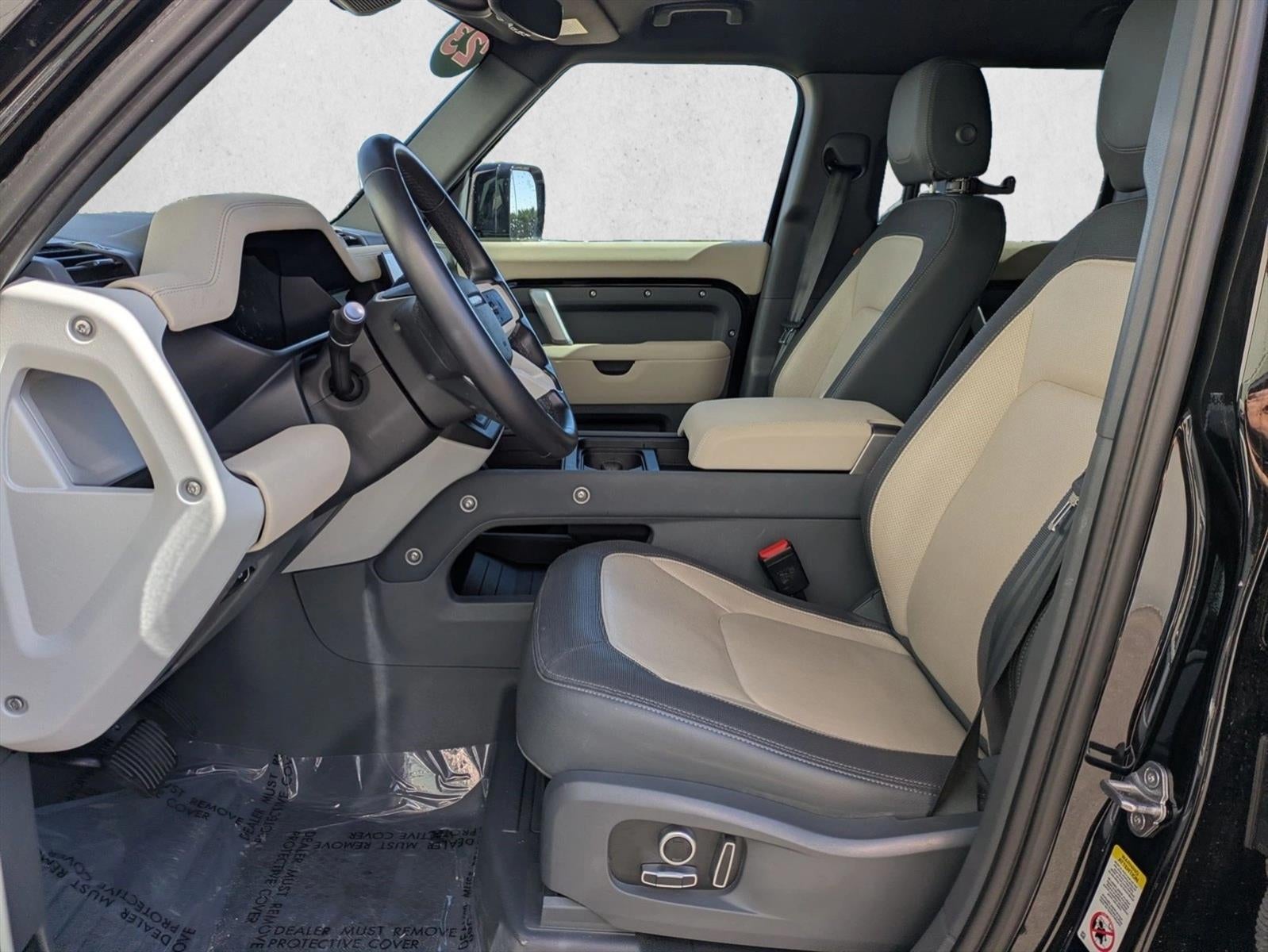 2023 Land Rover Defender 130 X-Dynamic SE