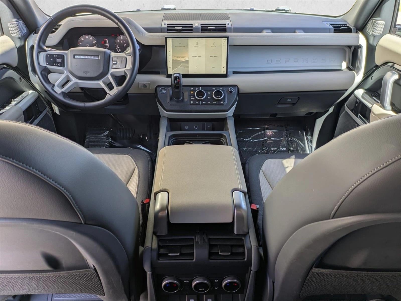 2023 Land Rover Defender 130 X-Dynamic SE