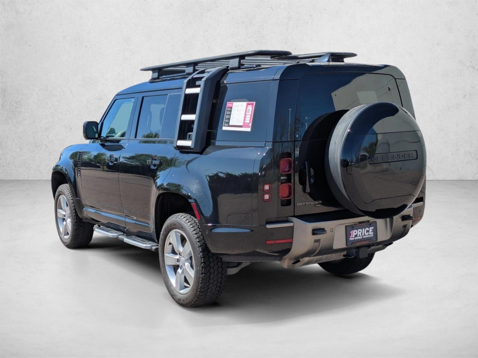 2023 Land Rover Defender 130 X-Dynamic SE