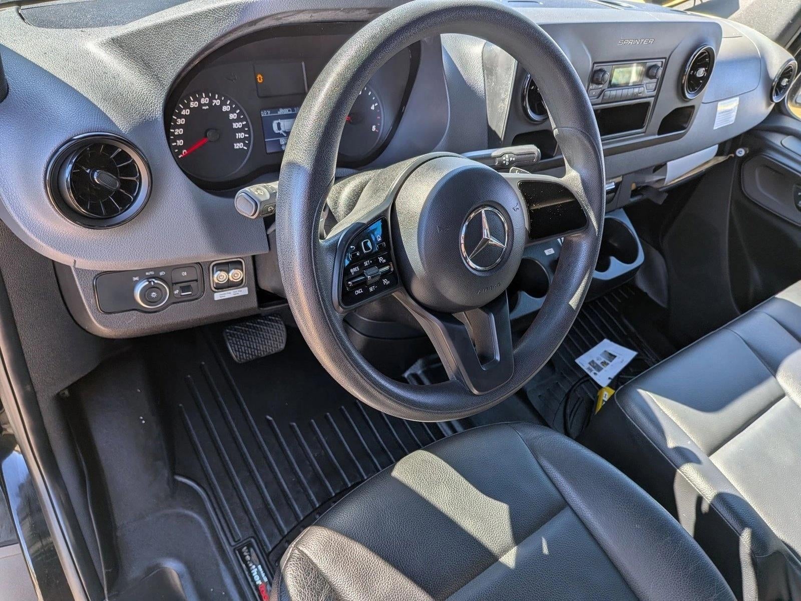 2021 Mercedes-Benz Sprinter Cargo Van Base