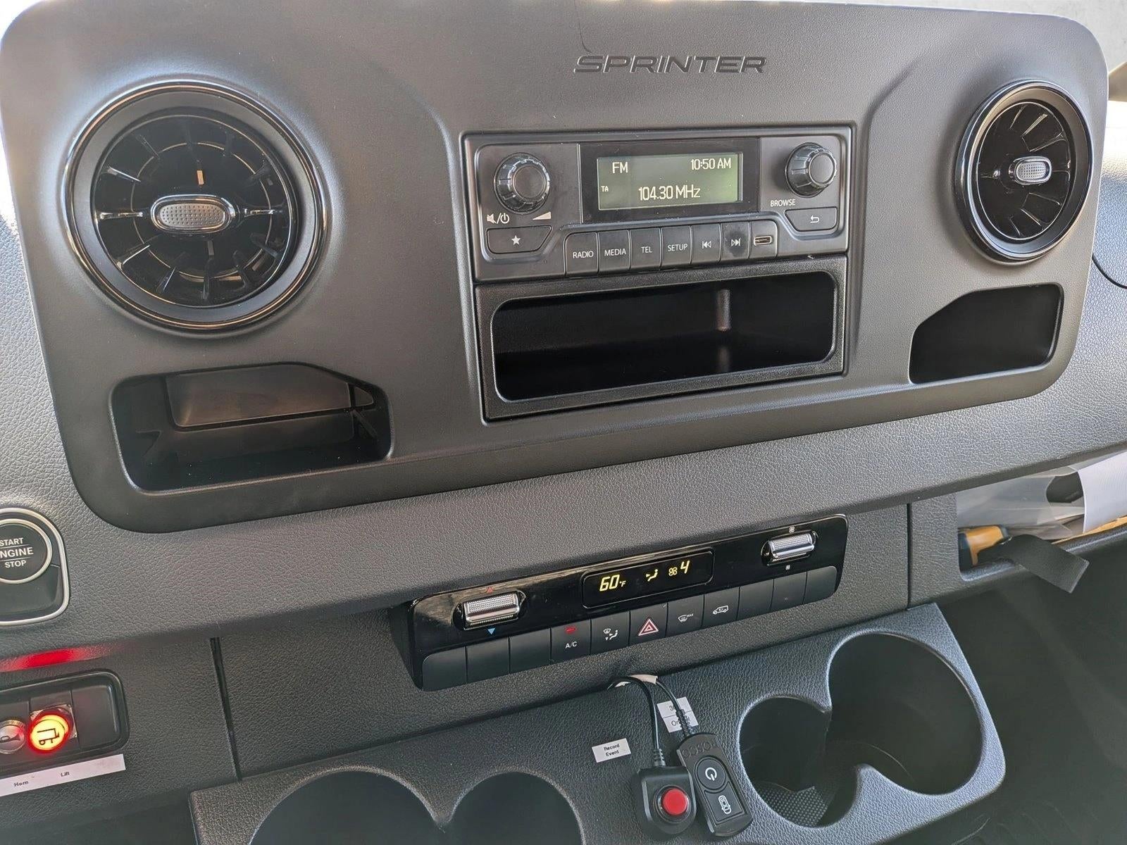 2021 Mercedes-Benz Sprinter Cargo Van Base