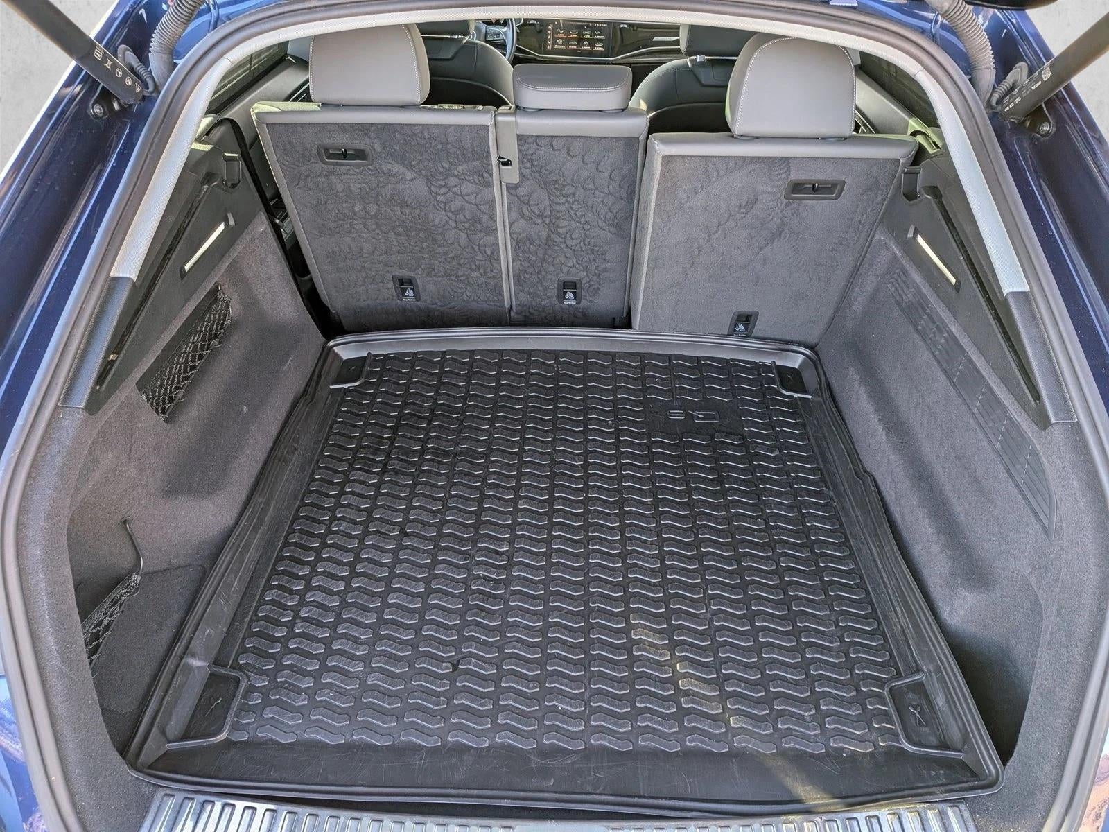 2022 Audi Q8 Premium Plus