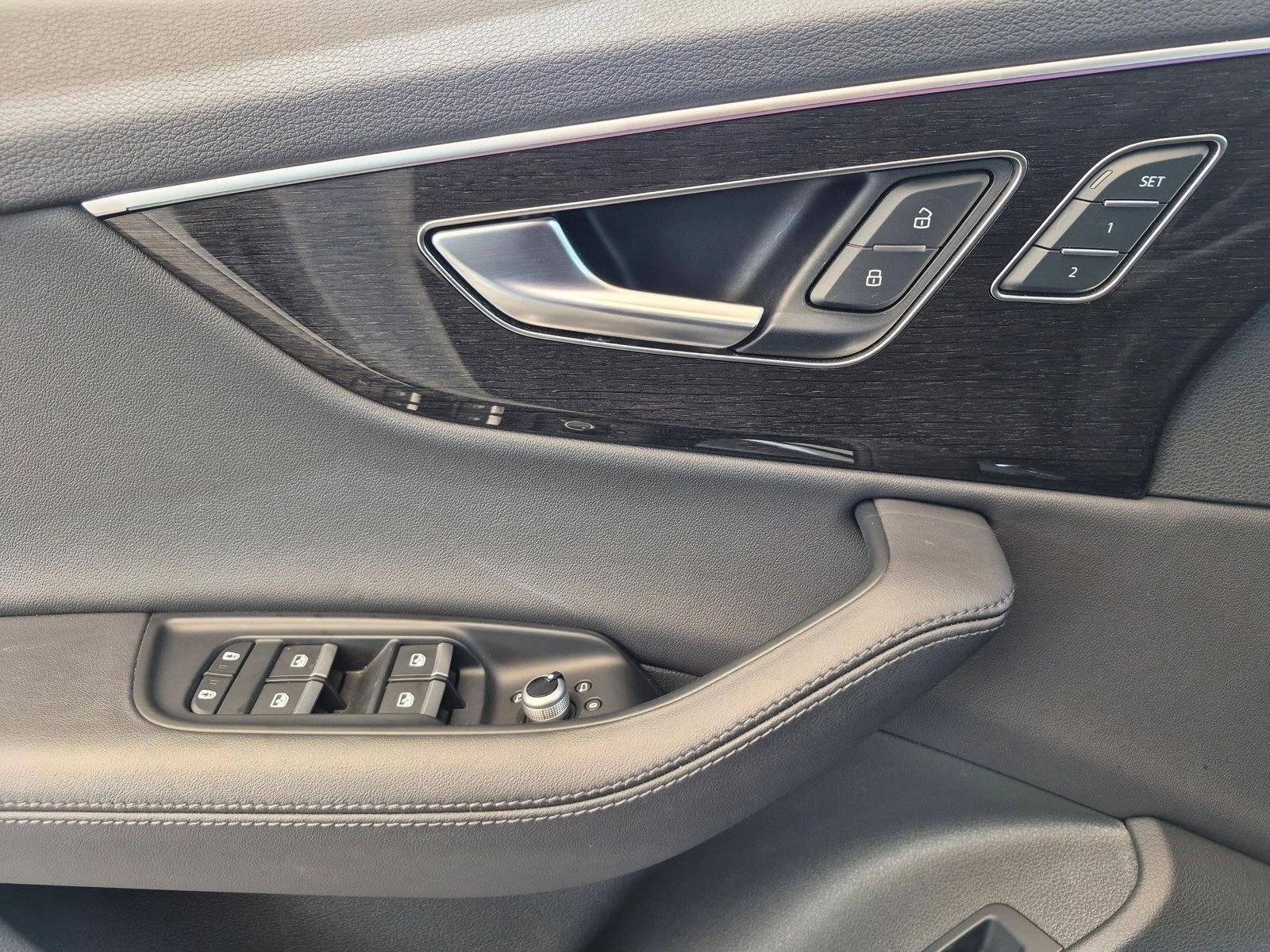 2023 Audi Q7 Premium Plus 55 TFSI quattro Tiptronic