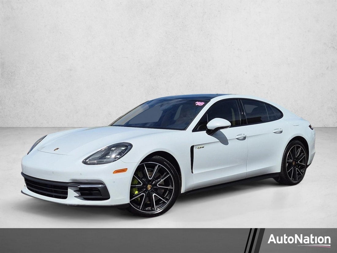 2018 Porsche Panamera E-Hybrid 4 — photo 1 of 27