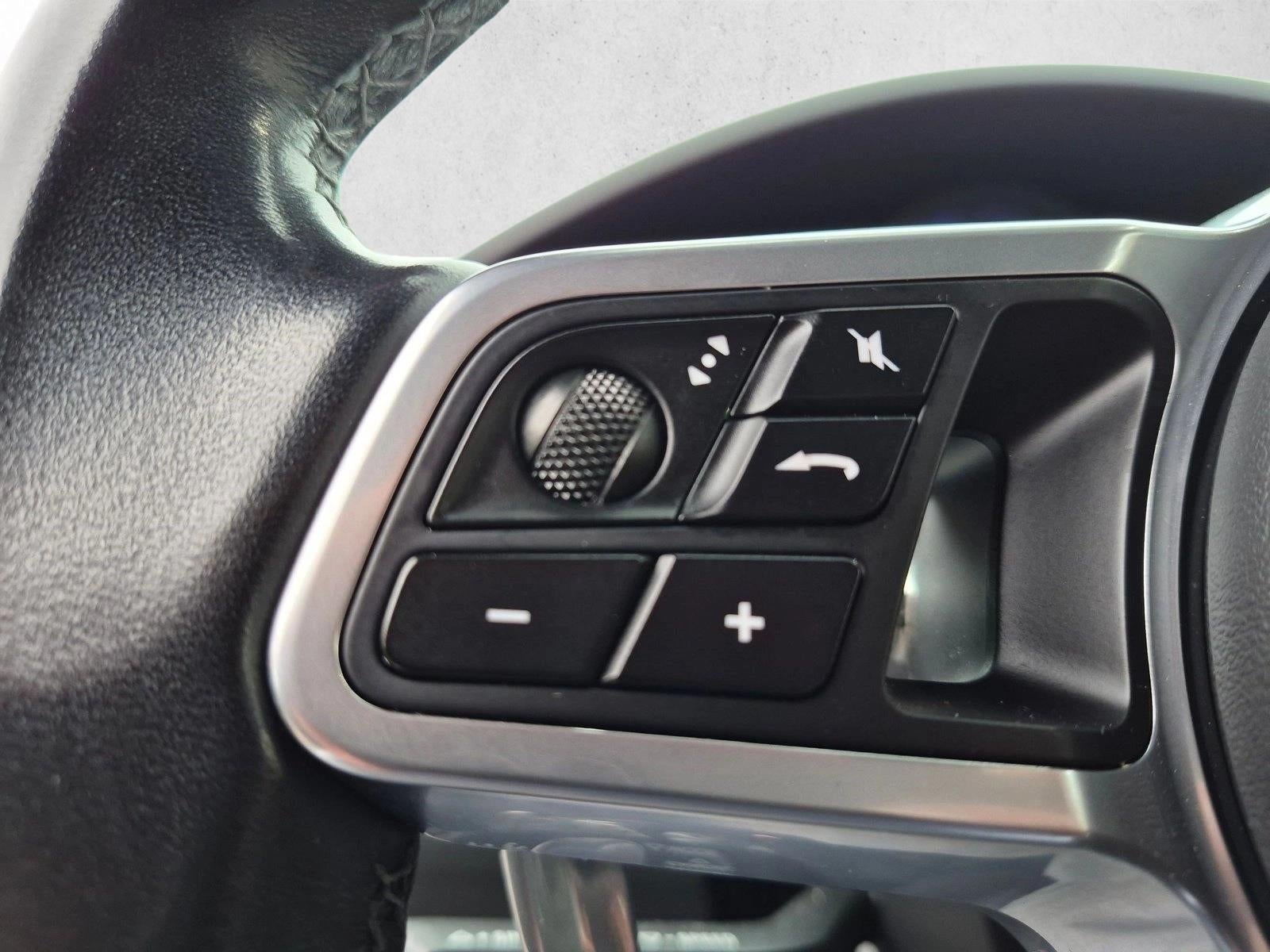 2022 Porsche Cayenne Base