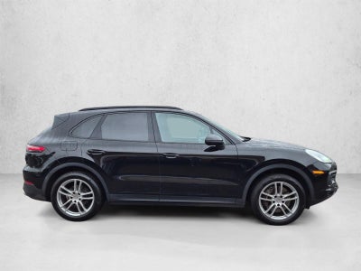 2022 Porsche Cayenne Base
