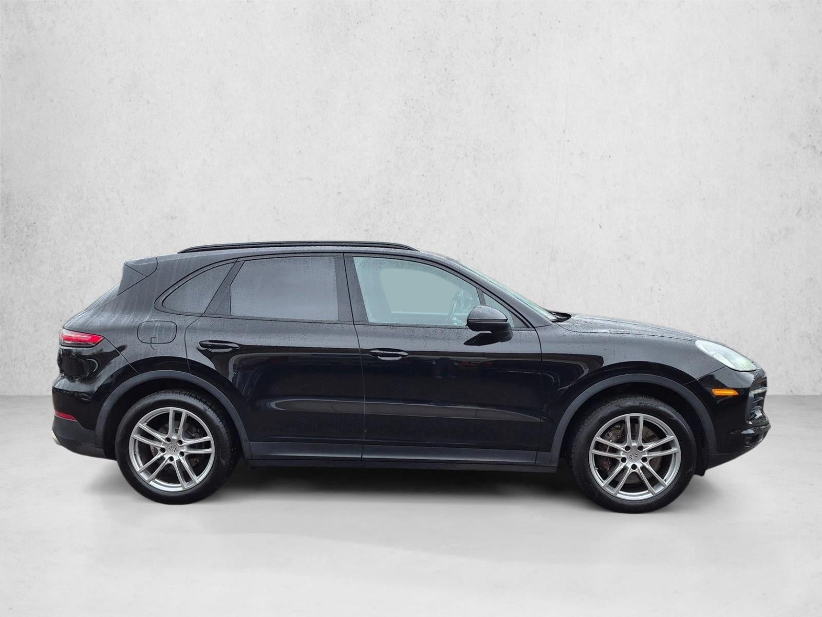 2022 Porsche Cayenne Base