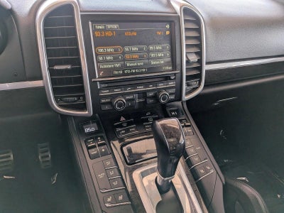 2016 Porsche Cayenne S E-Hybrid