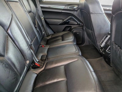 2016 Porsche Cayenne S E-Hybrid